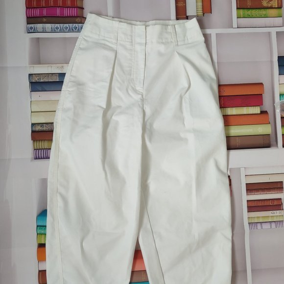 Aritzia Wilfred Free White Pleated Trousers - Picture 3 of 6